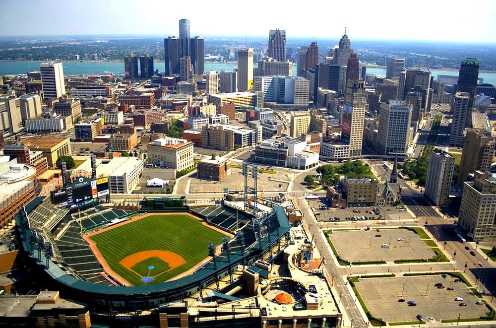 Descubre Detroit: Una Inmersión de 5 Días en la Ciudad de la Innovación.