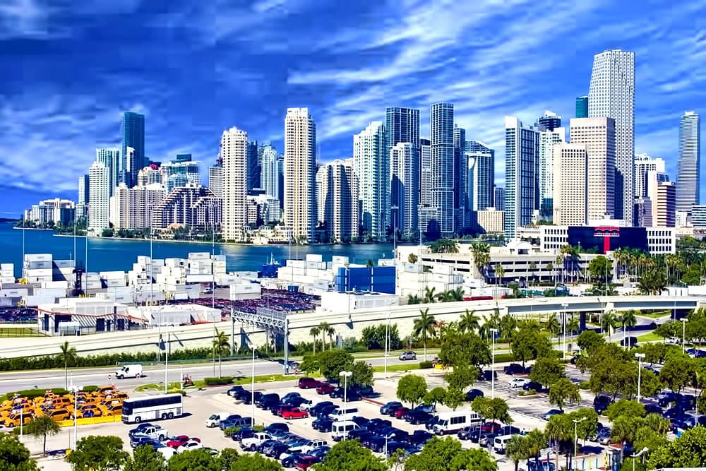 Sol, Magia y Diversión: El Tour Soñado por Miami, Orlando y Tampa.