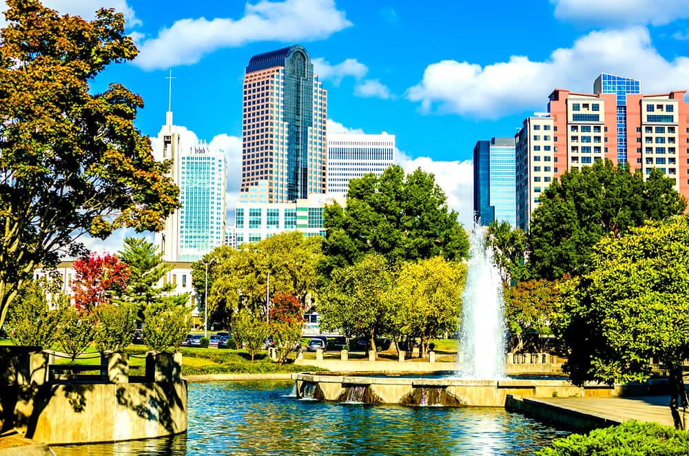 Vibrante Sur: Descubre la Magia de Charlotte, Raleigh y Atlanta en un Increíble Tour.