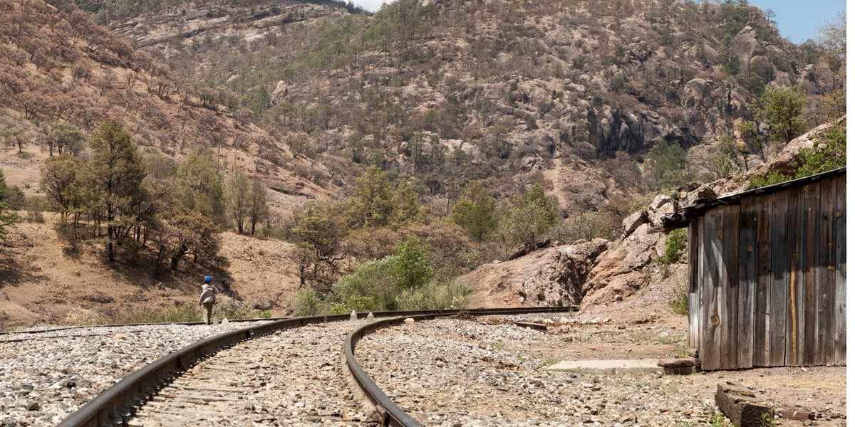 9 Days - Superior - Chepe Express Tourist Train (Friday) Los Mochis - El Fuerte - Bahuichivo - Copper Canyon - Creel - El Fuerte - Los Mochis