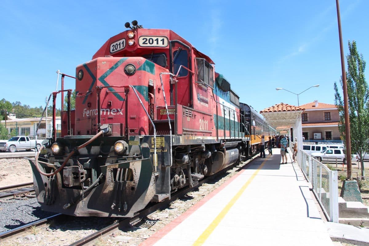 6 Días - Primera Superior - Chepe Express Primera Clase (Lunes, Miércoles y Viernes) Chihuahua - Creel - Barrancas del Cobre - Bahuichivo - El Fuerte - Los Mochis