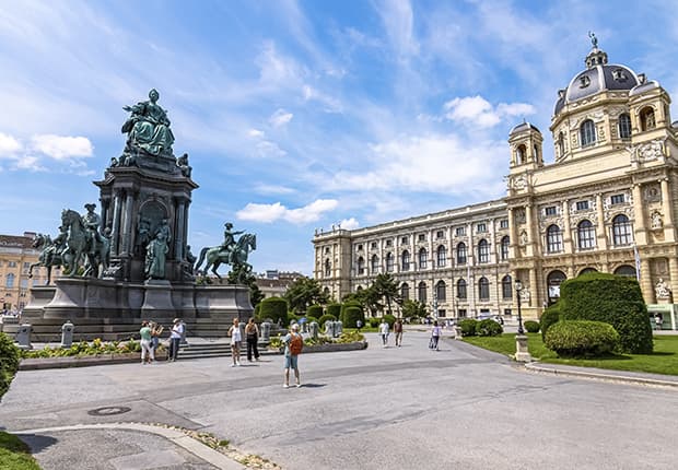 Capitales Imperiales con Ámsterdam (Parcial Ams-Ber): 6 días Amsterdam-Berlin (2026-2027)