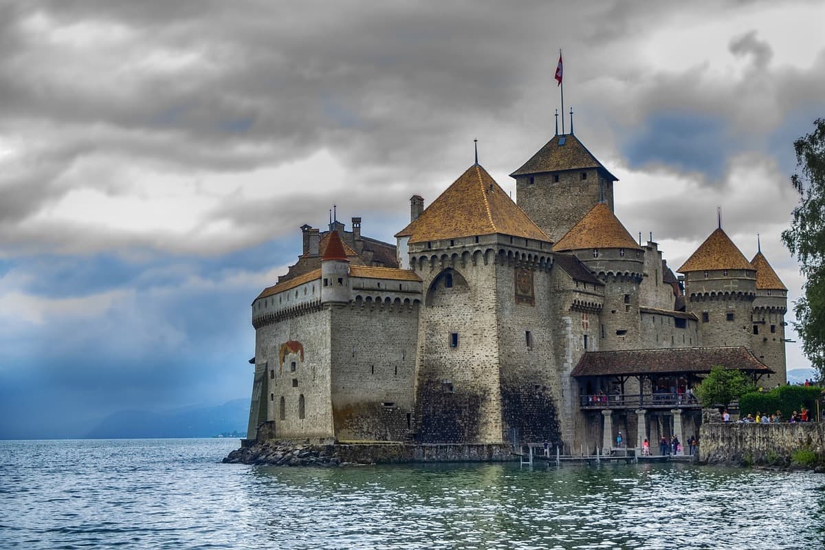 Suiza medieval: 9 días de ruta por los castillos de Suiza en familia