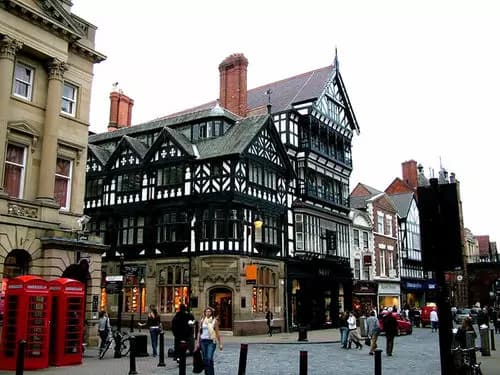 Comienza tu viaje: Llegada a Chester.