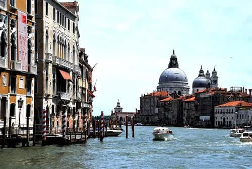 Una Despedida Dulce en Venecia: Caffè Florian.