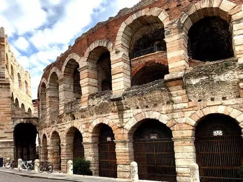 Despedida con Estilo: Última Mañana en Verona en Caffè Borsari