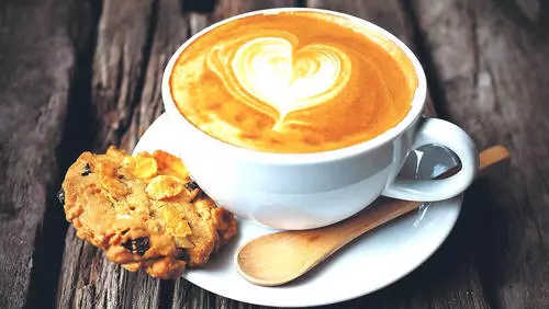 Culmina tu Estancia en Cagliari con un Desayuno Memorable.