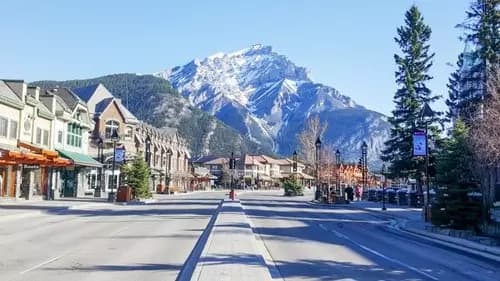 Descubre la Majestuosidad de Banff y su Entorno Natural