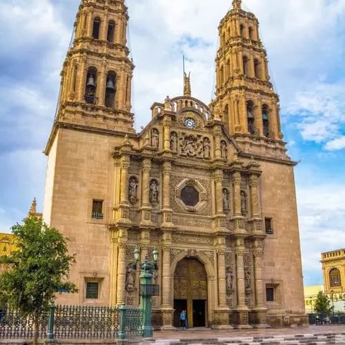 Creel - Traslado terrestre a Chihuahua - Hospedaje en Chihuahua